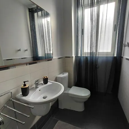 Cozy 2br Townhouse *